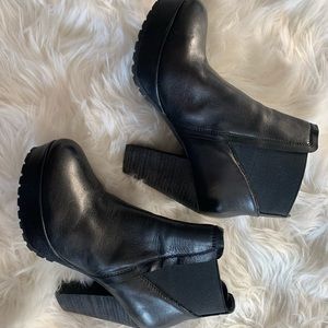 Steve Madden booties